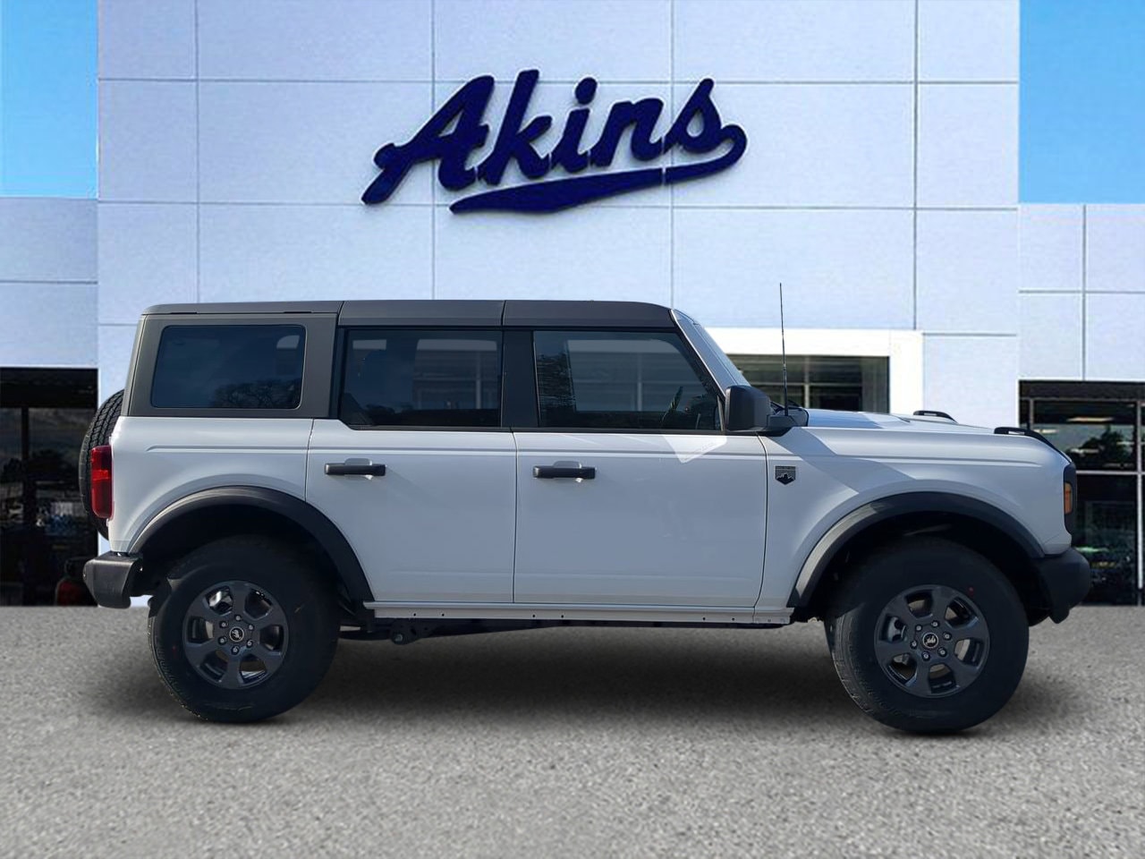 2025 Ford Bronco 4-Door Big Bend's photo