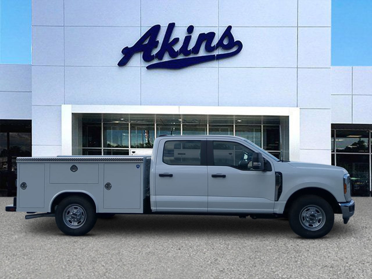 2026 Ford F-250 Super Duty XL's photo