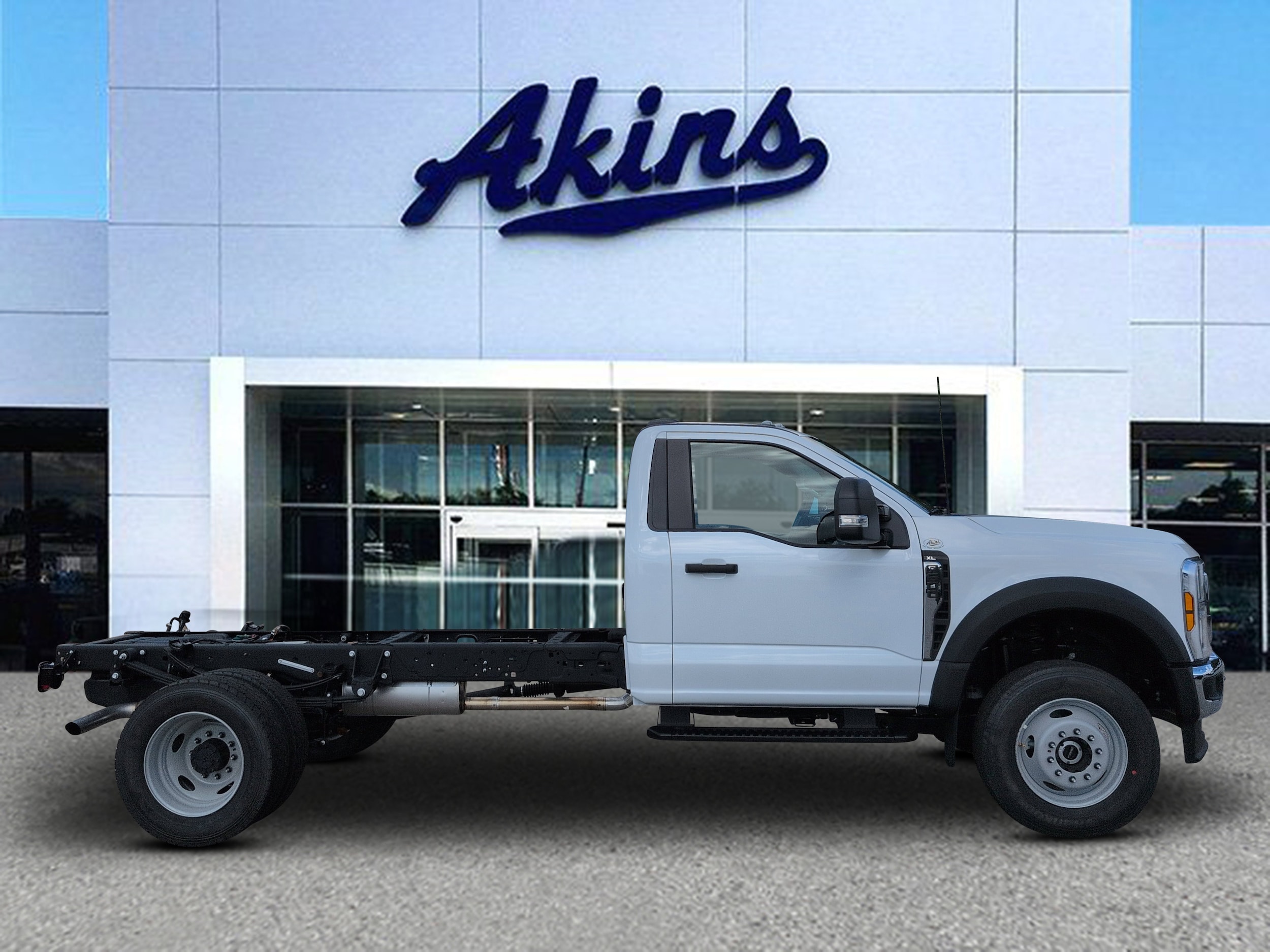 2026 Ford F-600 Super Duty Chassis Cab