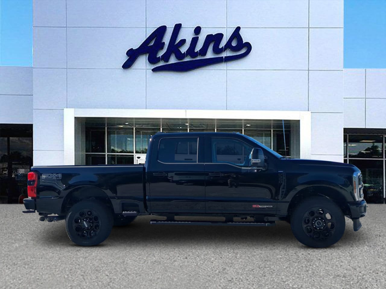 2026 Ford F-350 Super Duty Lariat's photo