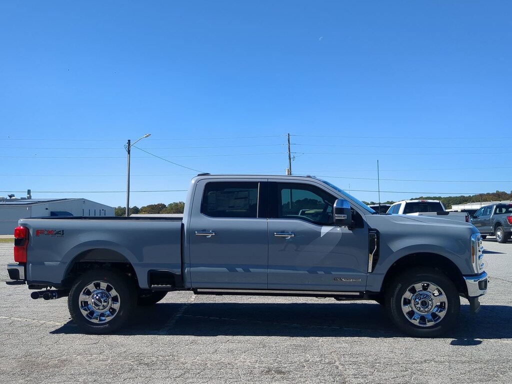 New 2026 Ford Super Duty F-250 SRW LARIAT TRUCK