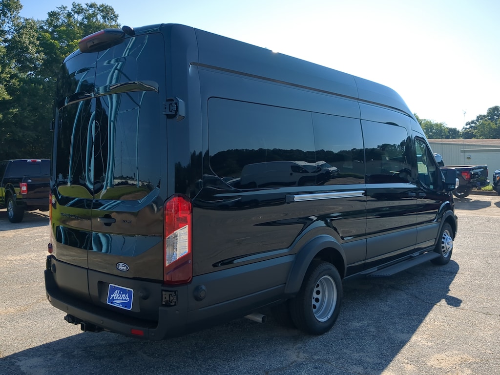 New 2026 Ford Transit Passenger Wagon XLT VAN