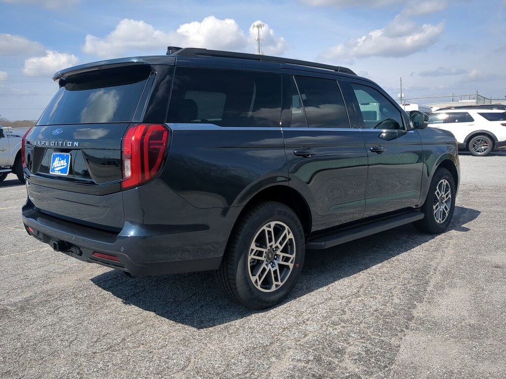 New 2026 Ford Expedition Active SUV