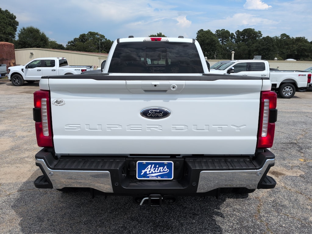 New 2026 Ford Super Duty F-450 DRW Lariat