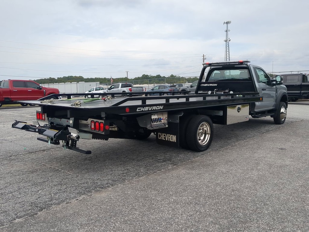 New 2024 Ford Super Duty F-550 DRW XL TRUCK