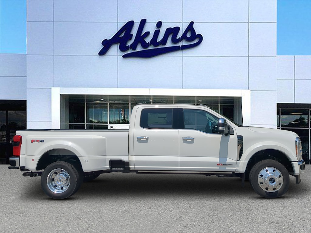 New 2026 Ford Super Duty F-450 DRW Lariat TRUCK