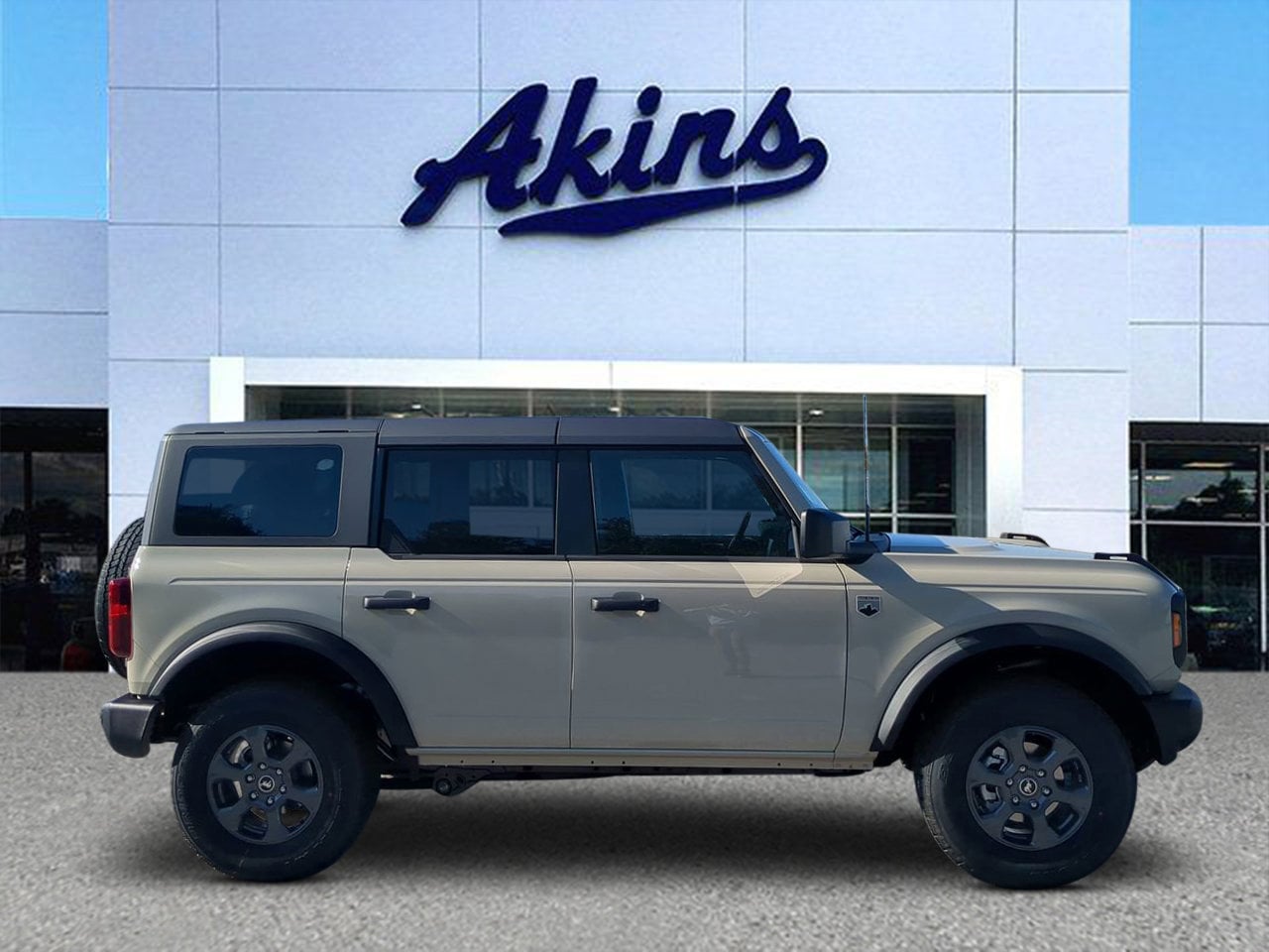 2025 Ford Bronco 4-Door Big Bend's photo