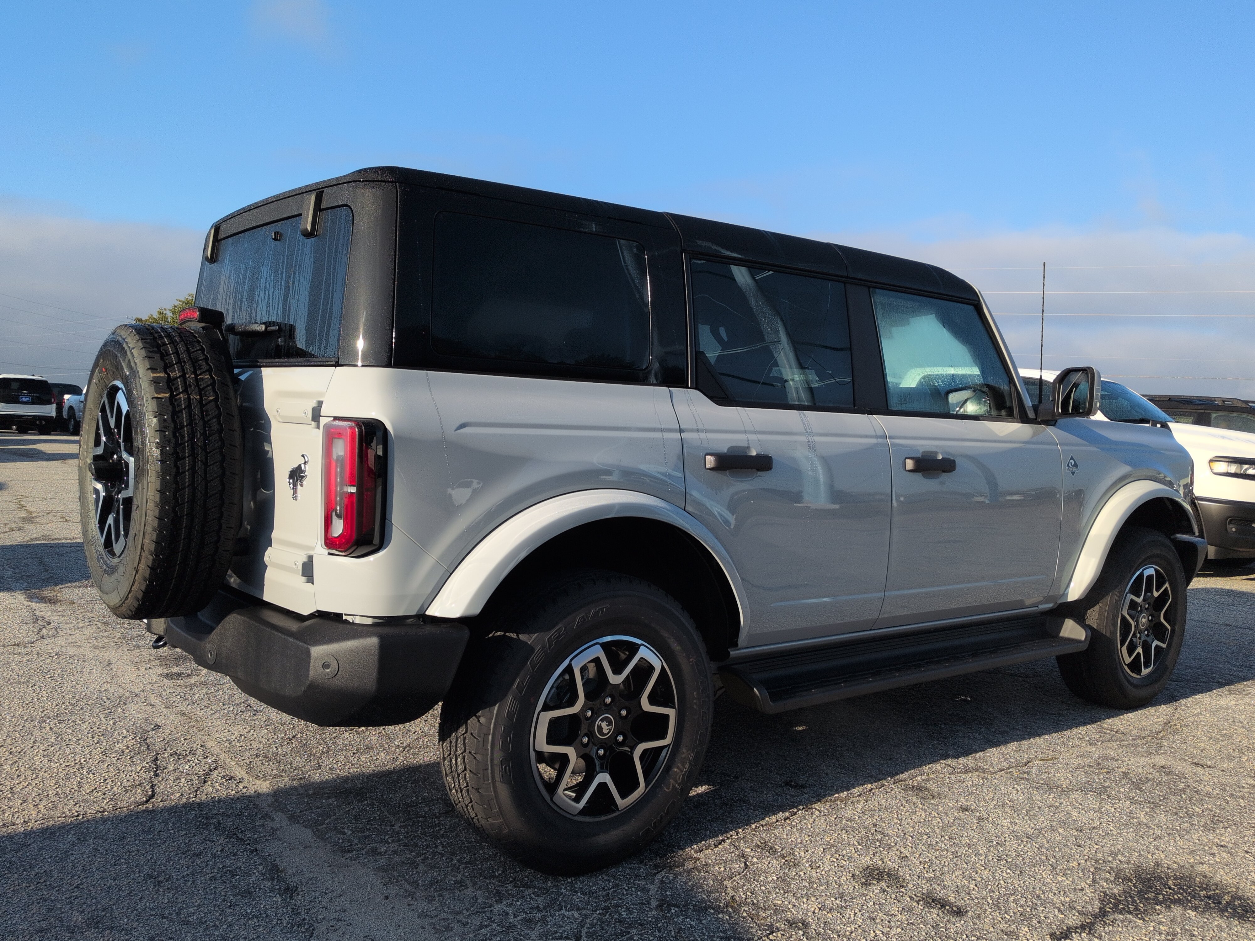 New 2026 Ford Bronco Outer Banks SUV