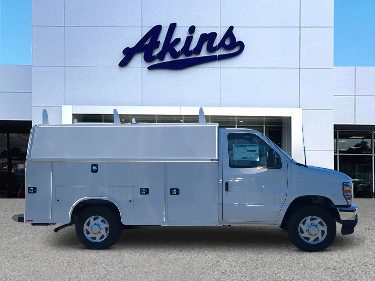 2026 Ford E-Series Base's photo