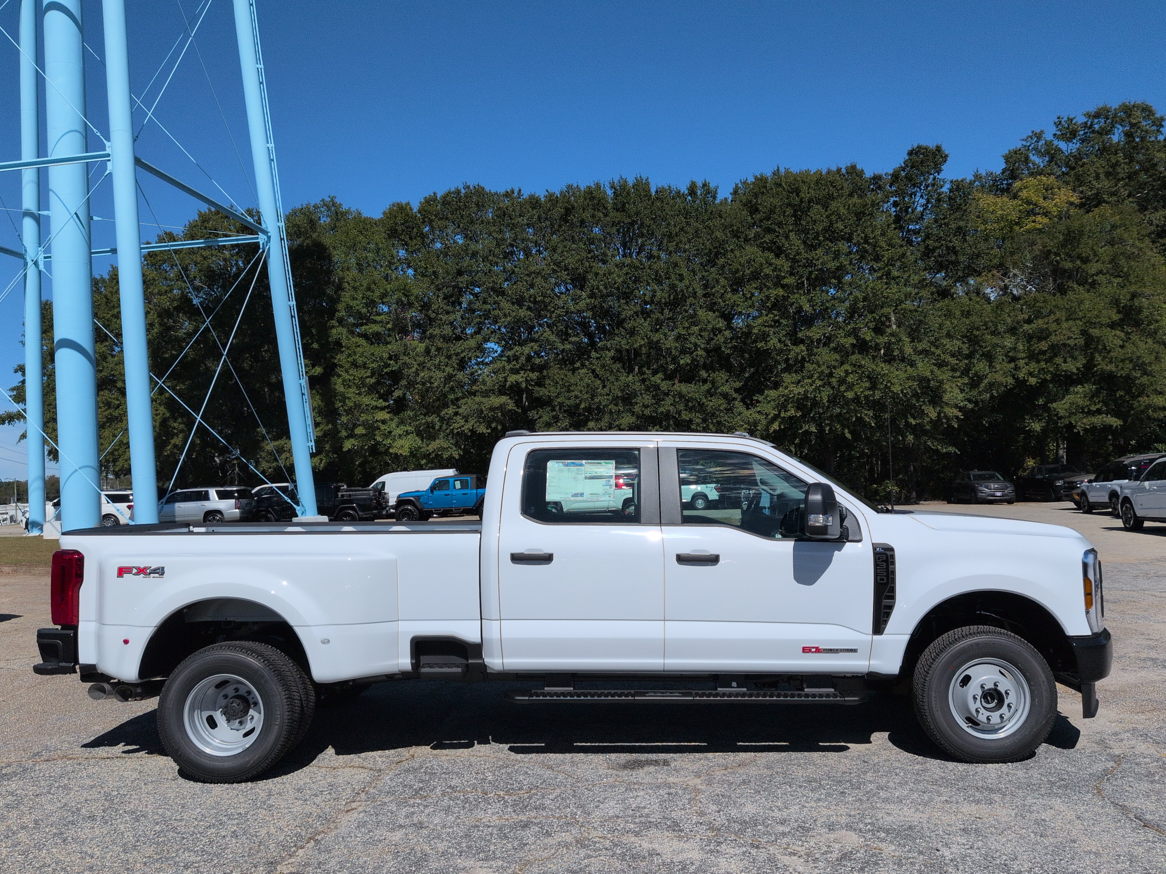 New 2027 Ford Super Duty F-350 DRW XL TRUCK