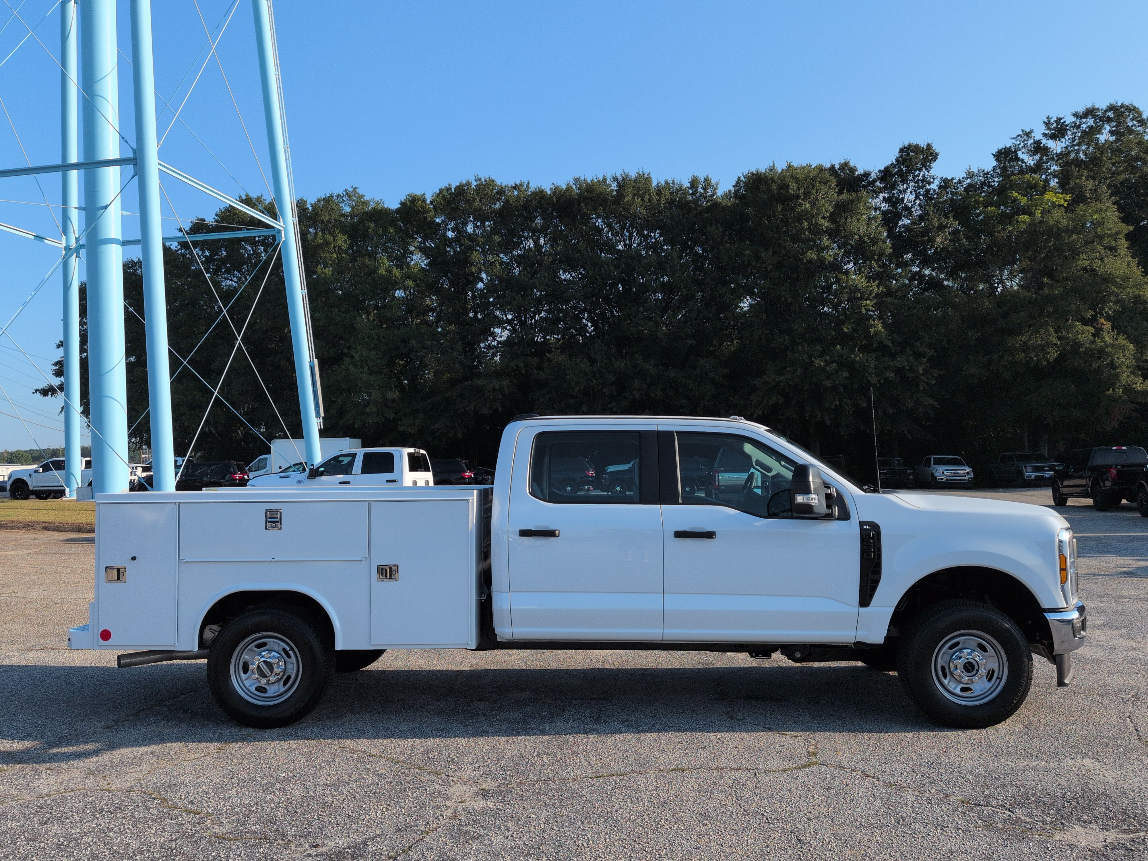 New 2027 Ford Super Duty F-250 SRW XL TRUCK