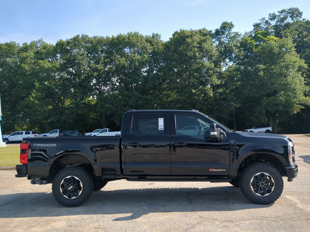 New 2026 Ford Super Duty F-250 SRW LARIAT TREMOR TRUCK