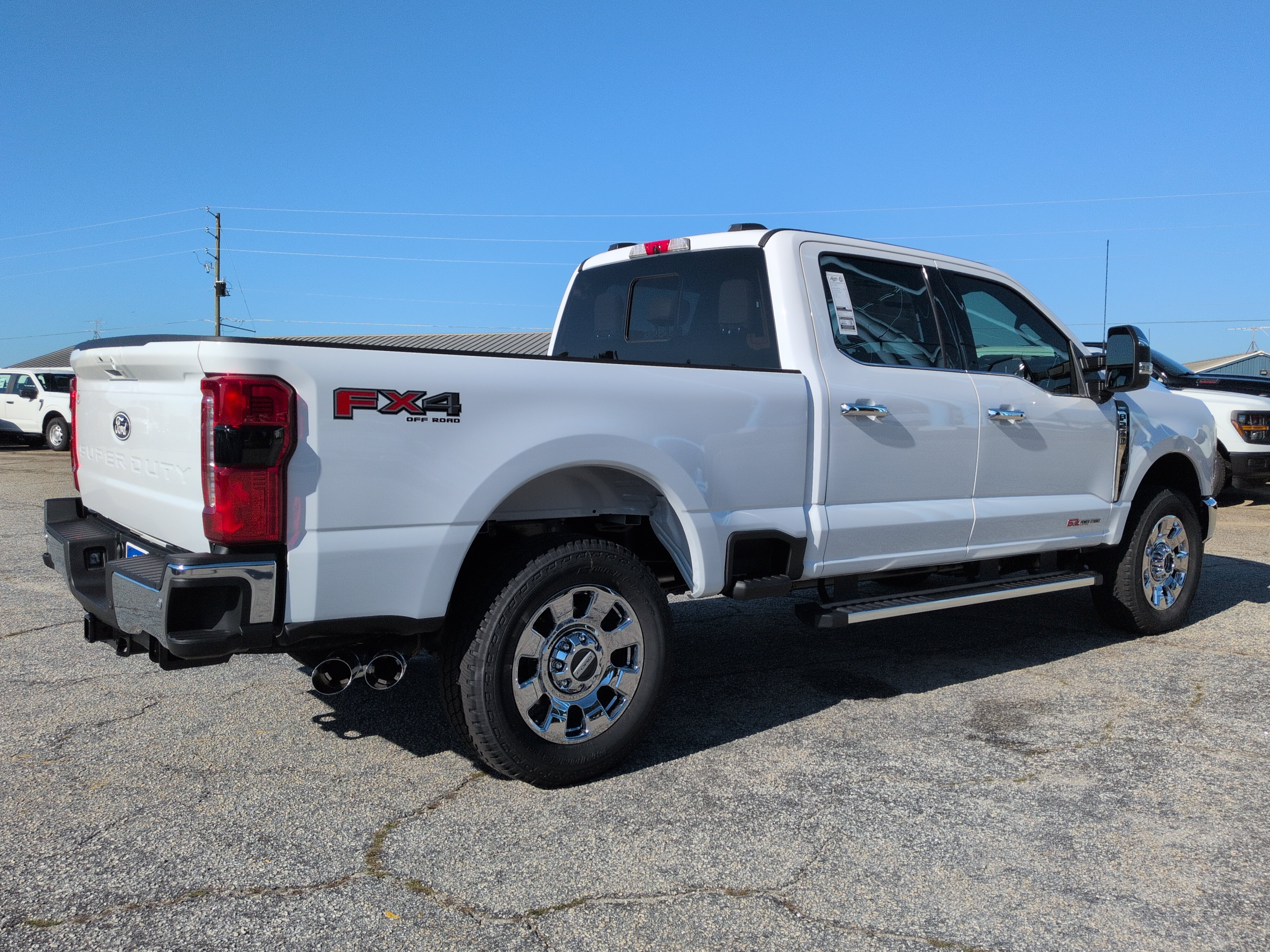 New 2027 Ford Super Duty F-250 SRW LARIAT TRUCK