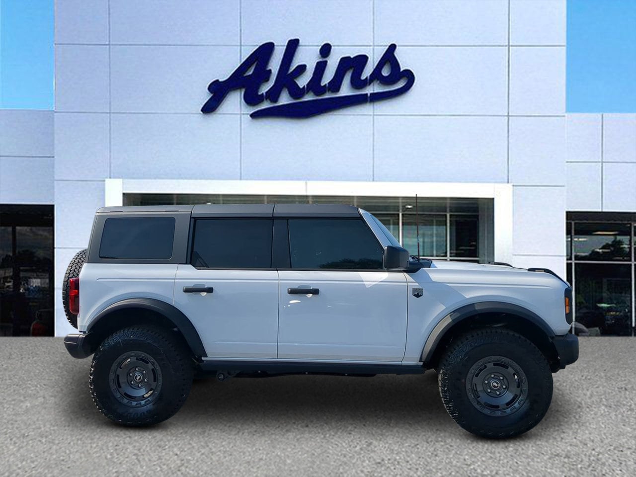 2025 Ford Bronco 4-Door Big Bend's photo