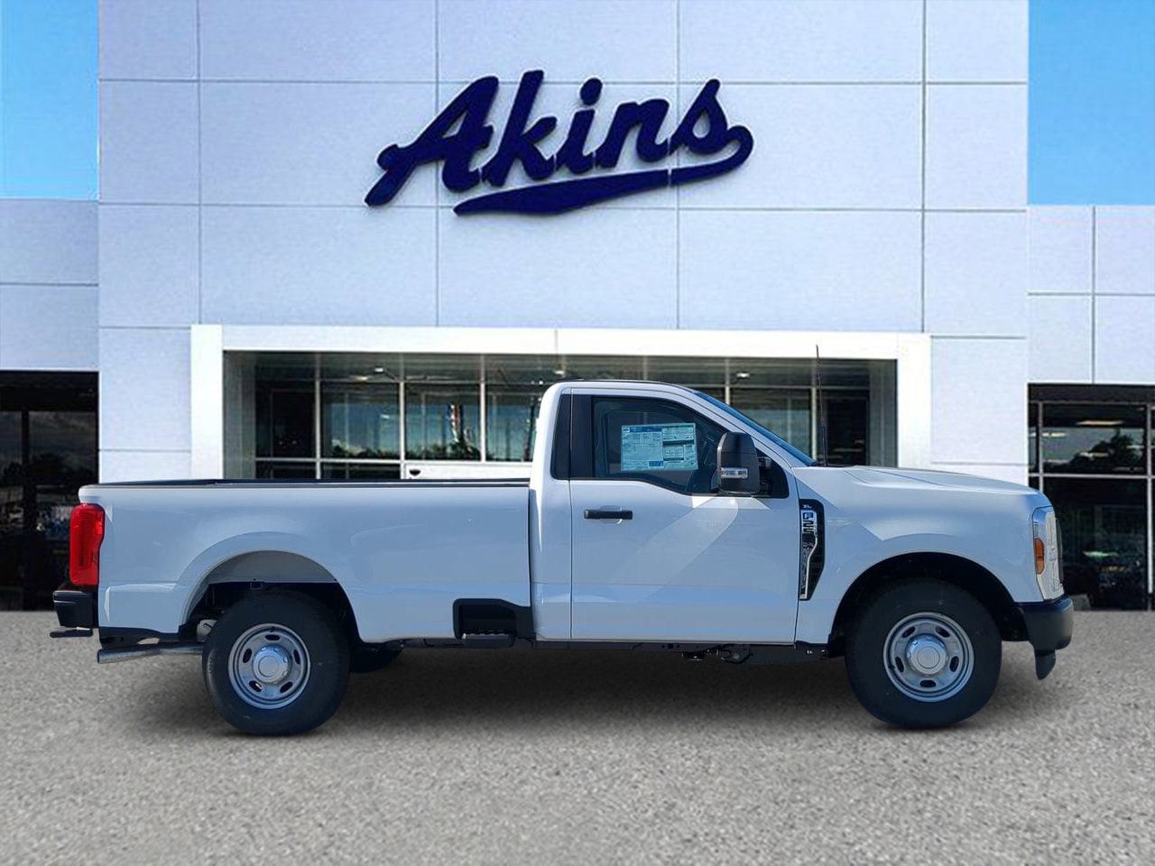 2026 Ford F-250 Super Duty XL's photo