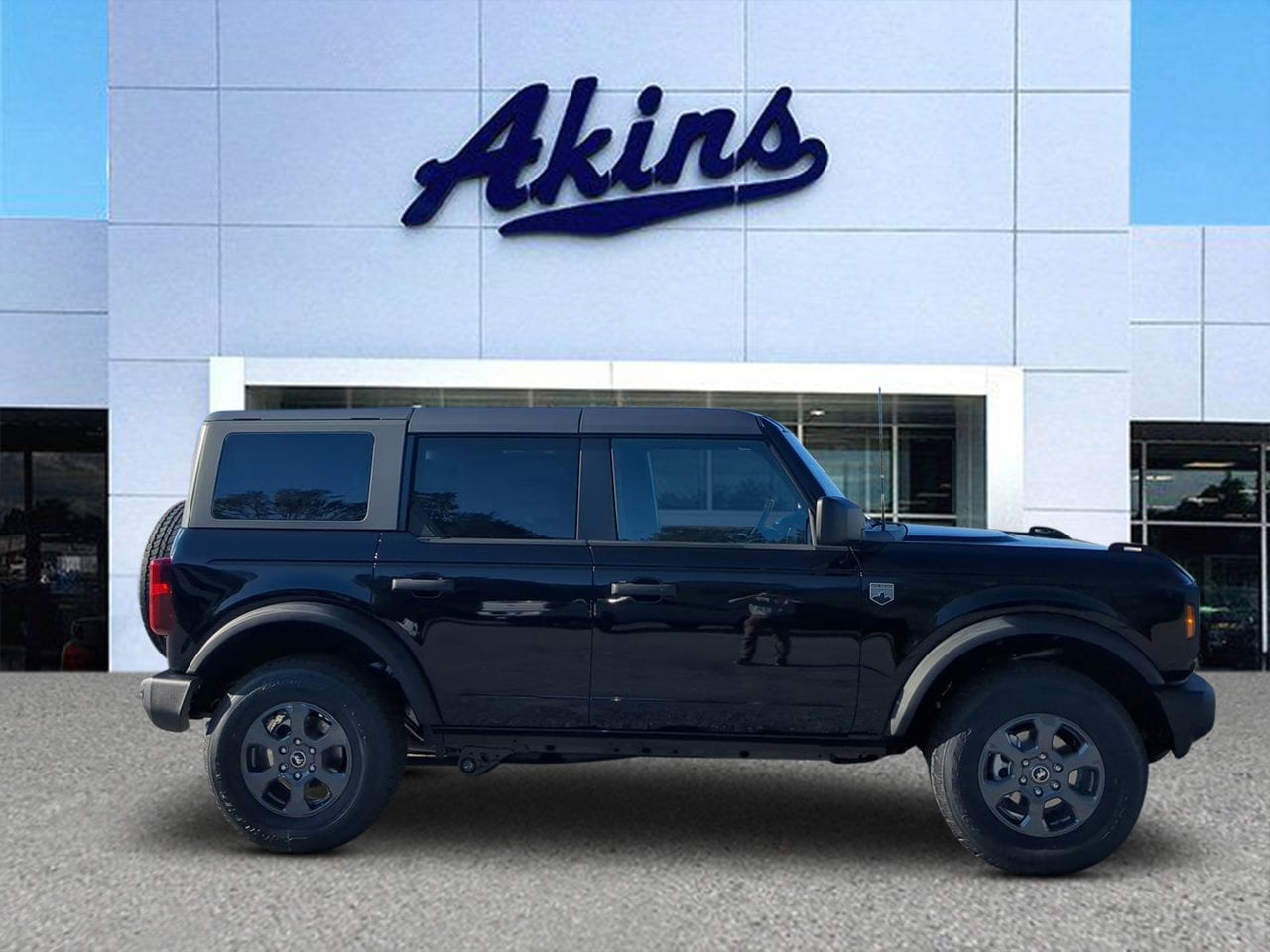 2025 Ford Bronco 4-Door Big Bend's photo