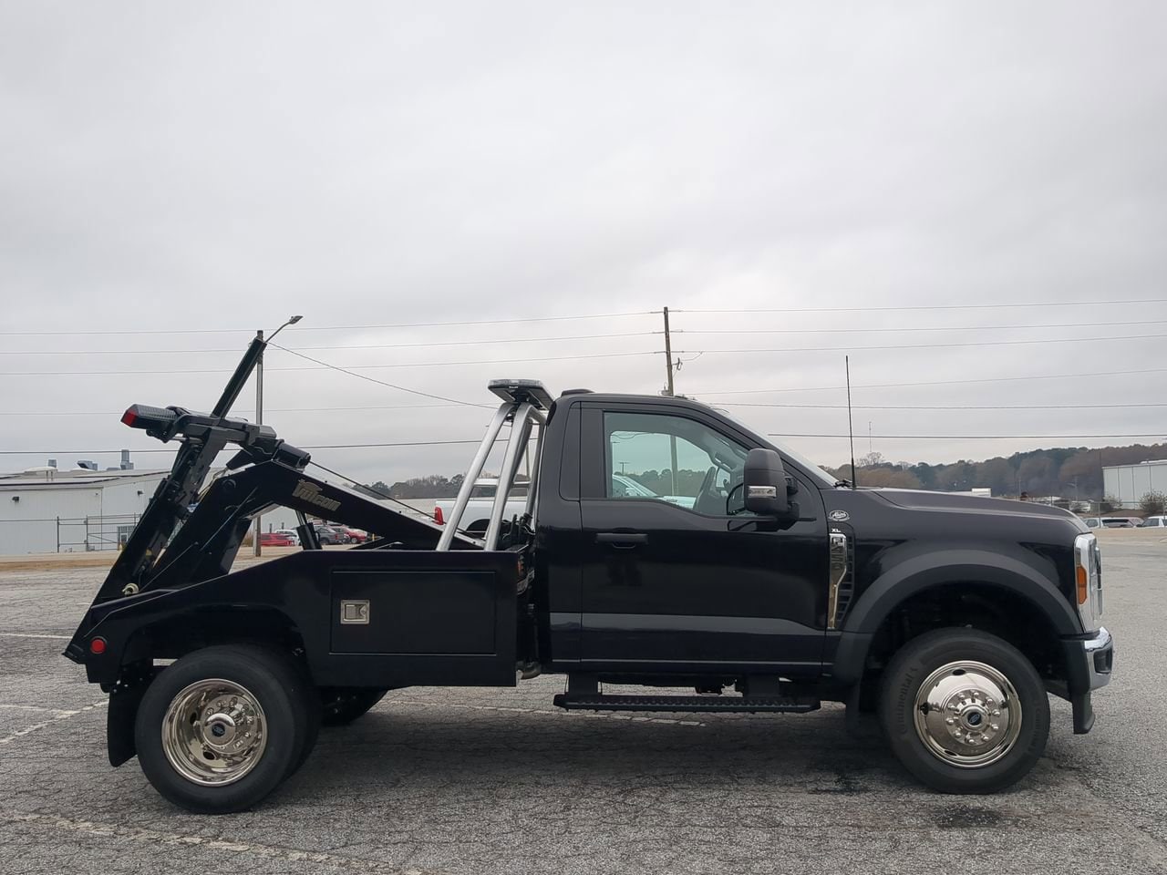 2025 Ford F-450 Super Duty Chassis Cab XL's photo