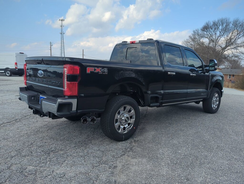 New 2025 Ford Super Duty F-250 SRW LARIAT TRUCK