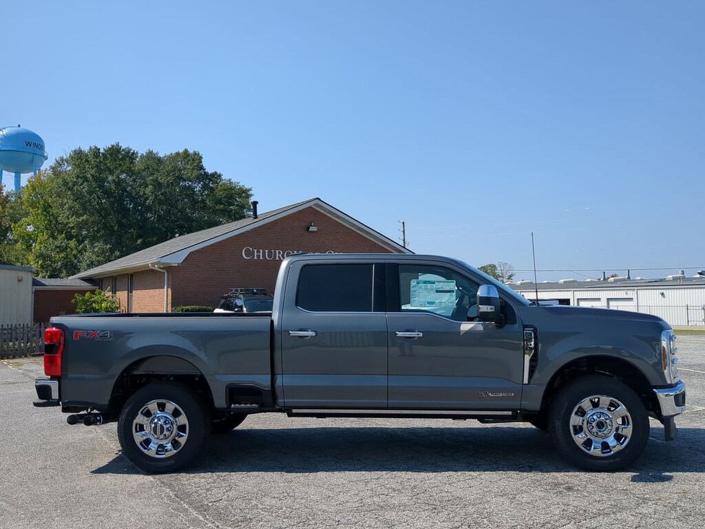 New 2026 Ford Super Duty F-250 SRW LARIAT TRUCK