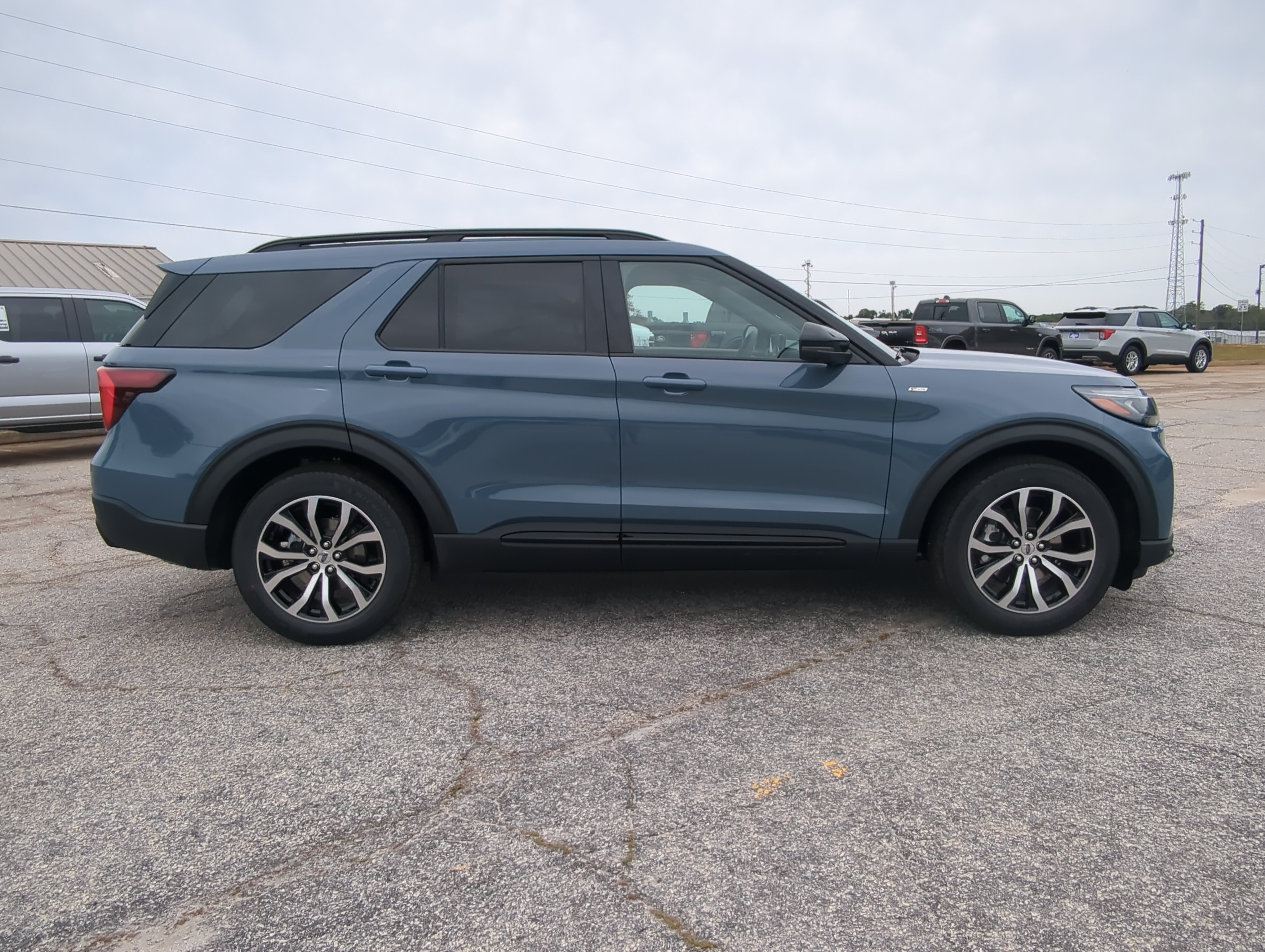 New 2027 Ford Explorer ST-Line SUV