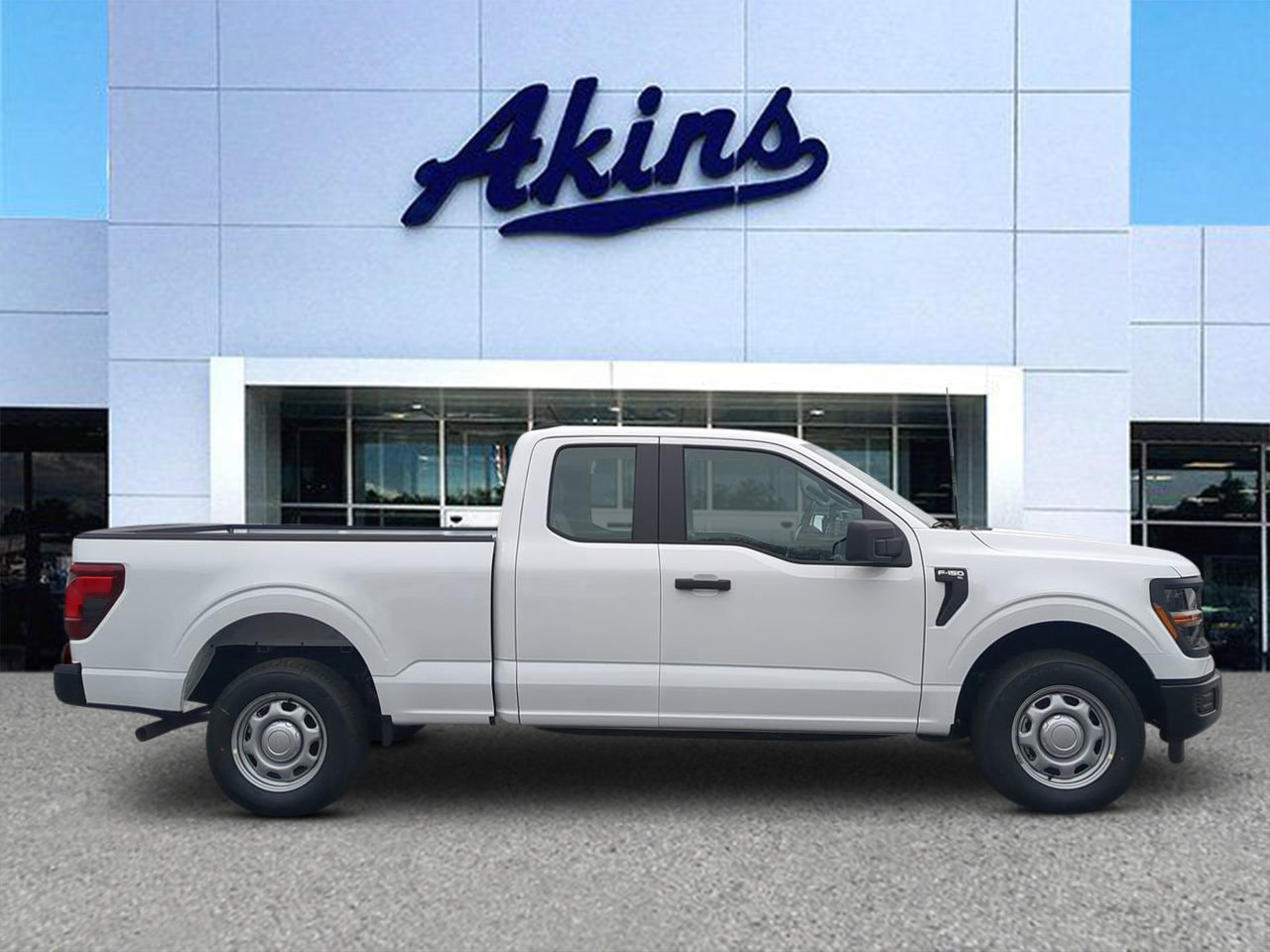 2025 Ford F-150 XL's photo