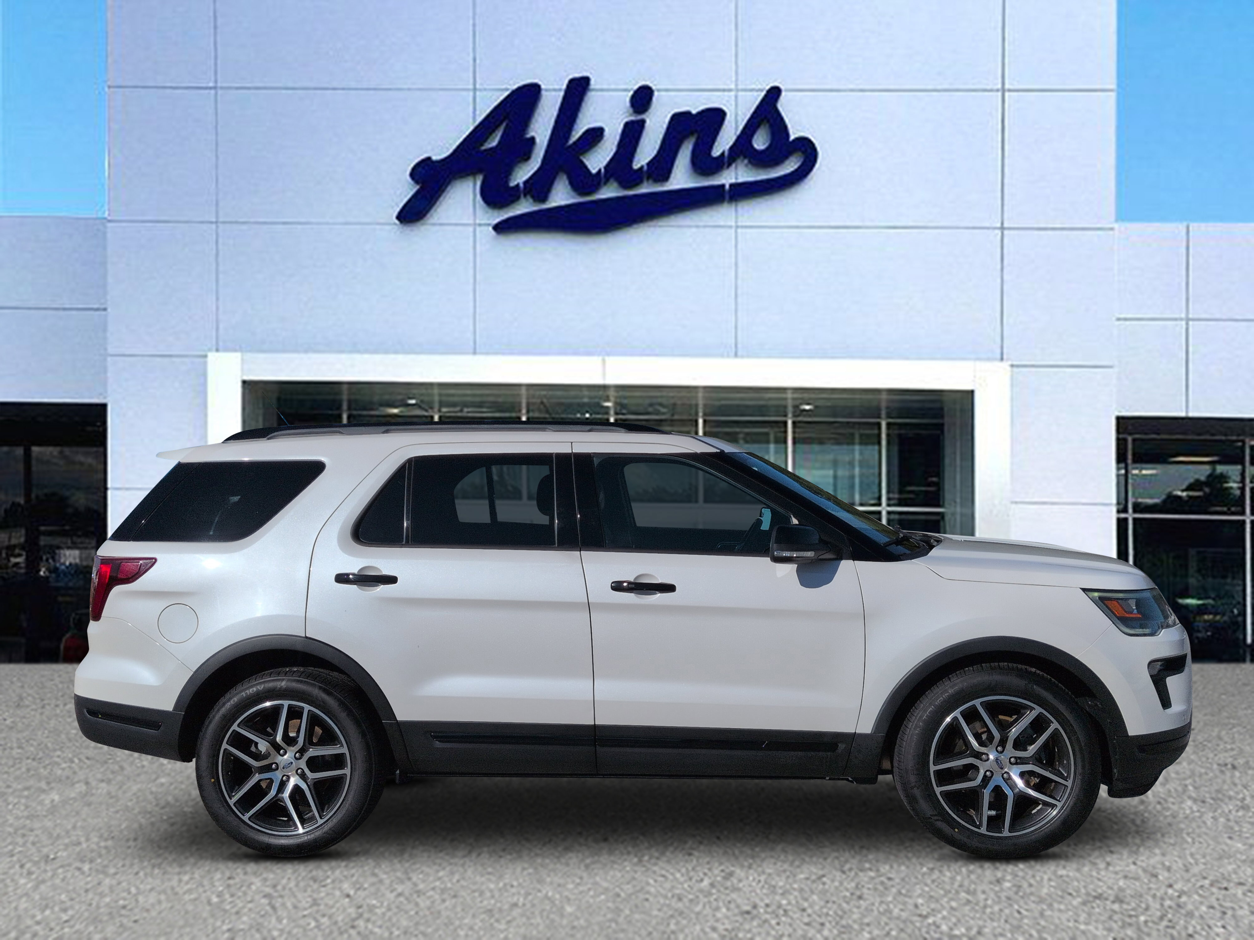 2018 Ford Explorer
