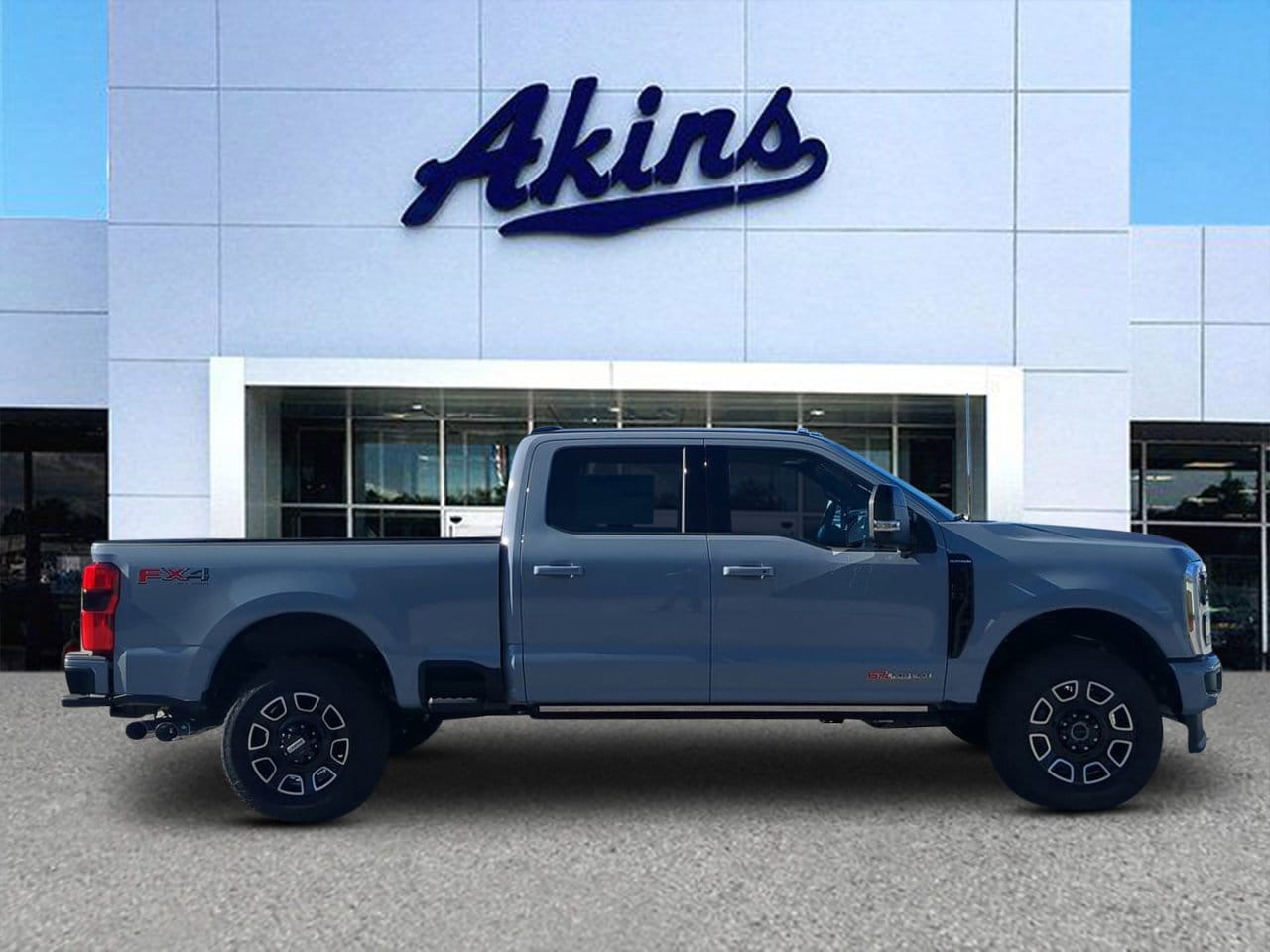 2026 Ford F-350 Super Duty Platinum's photo