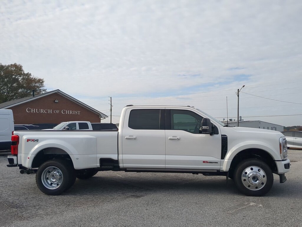 New 2026 Ford Super Duty F-450 DRW Platinum TRUCK