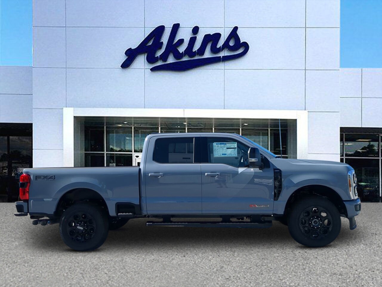 2026 Ford F-350 Super Duty Lariat's photo