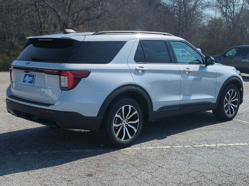 New 2026 Ford Explorer ST-Line SUV