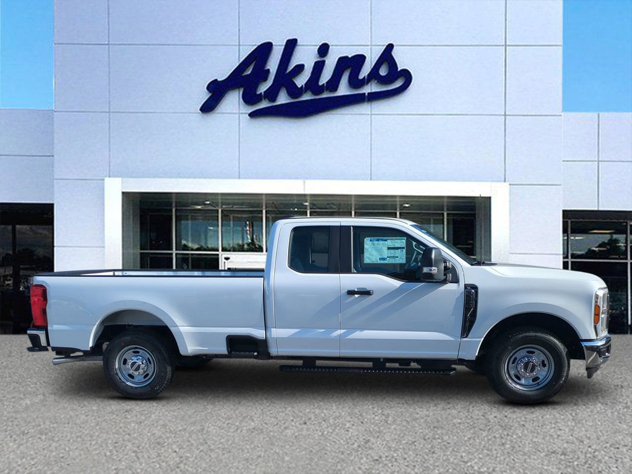 2026 Ford F-250 Super Duty XL's photo