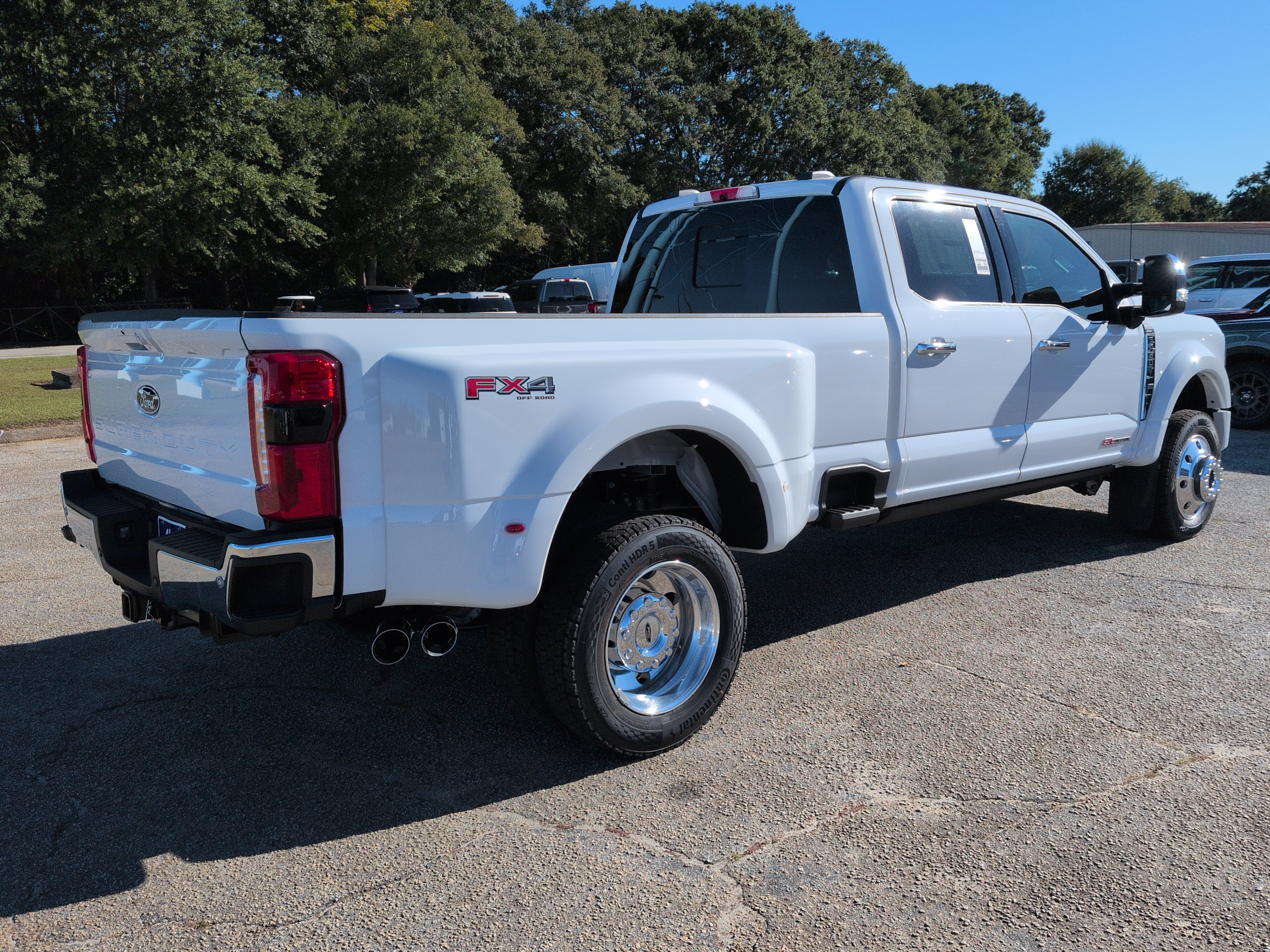 New 2027 Ford Super Duty F-450 DRW LARIAT TRUCK
