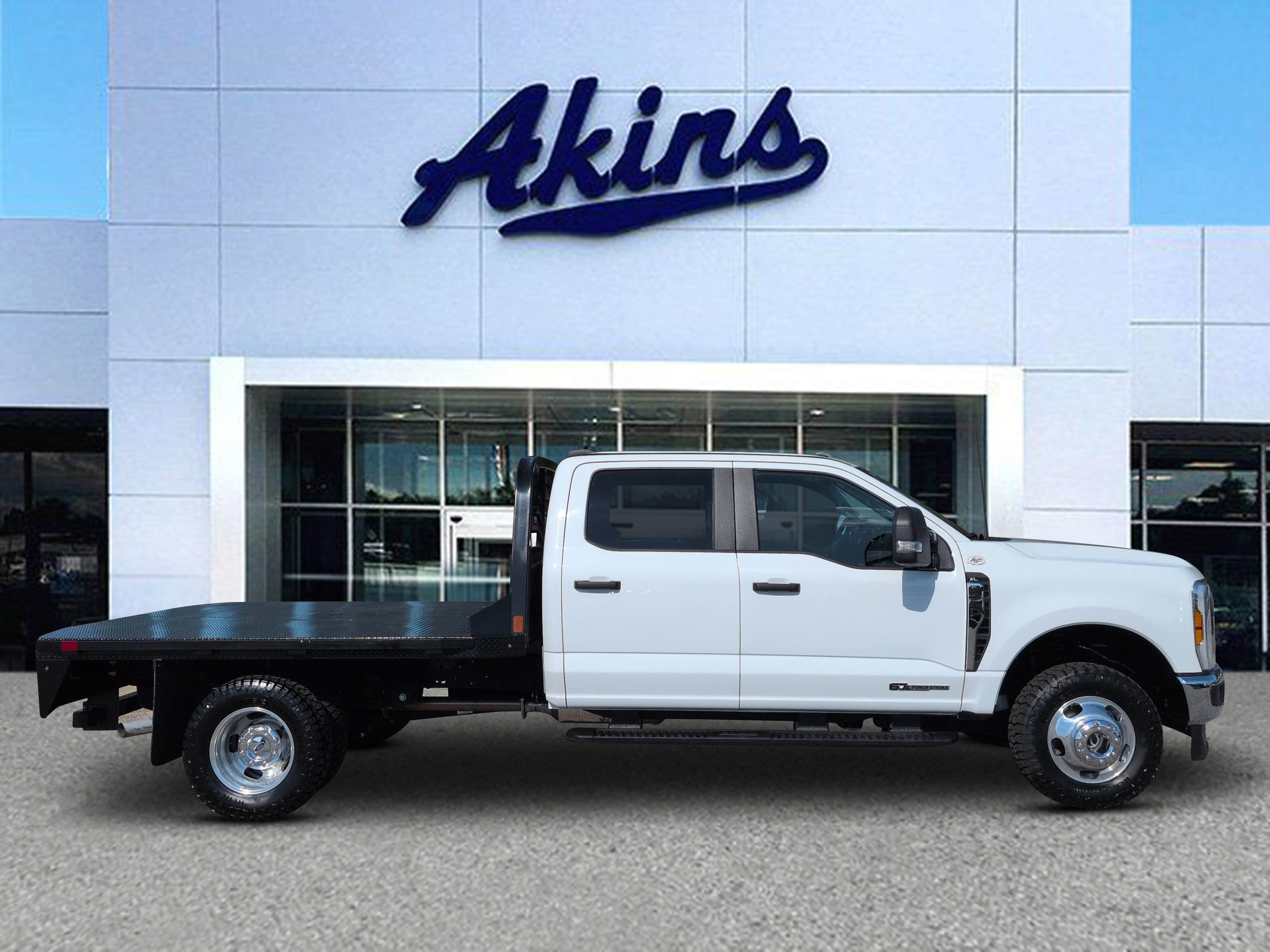 Certified 2025 Ford Superduty XL CREW CAB TRUCK