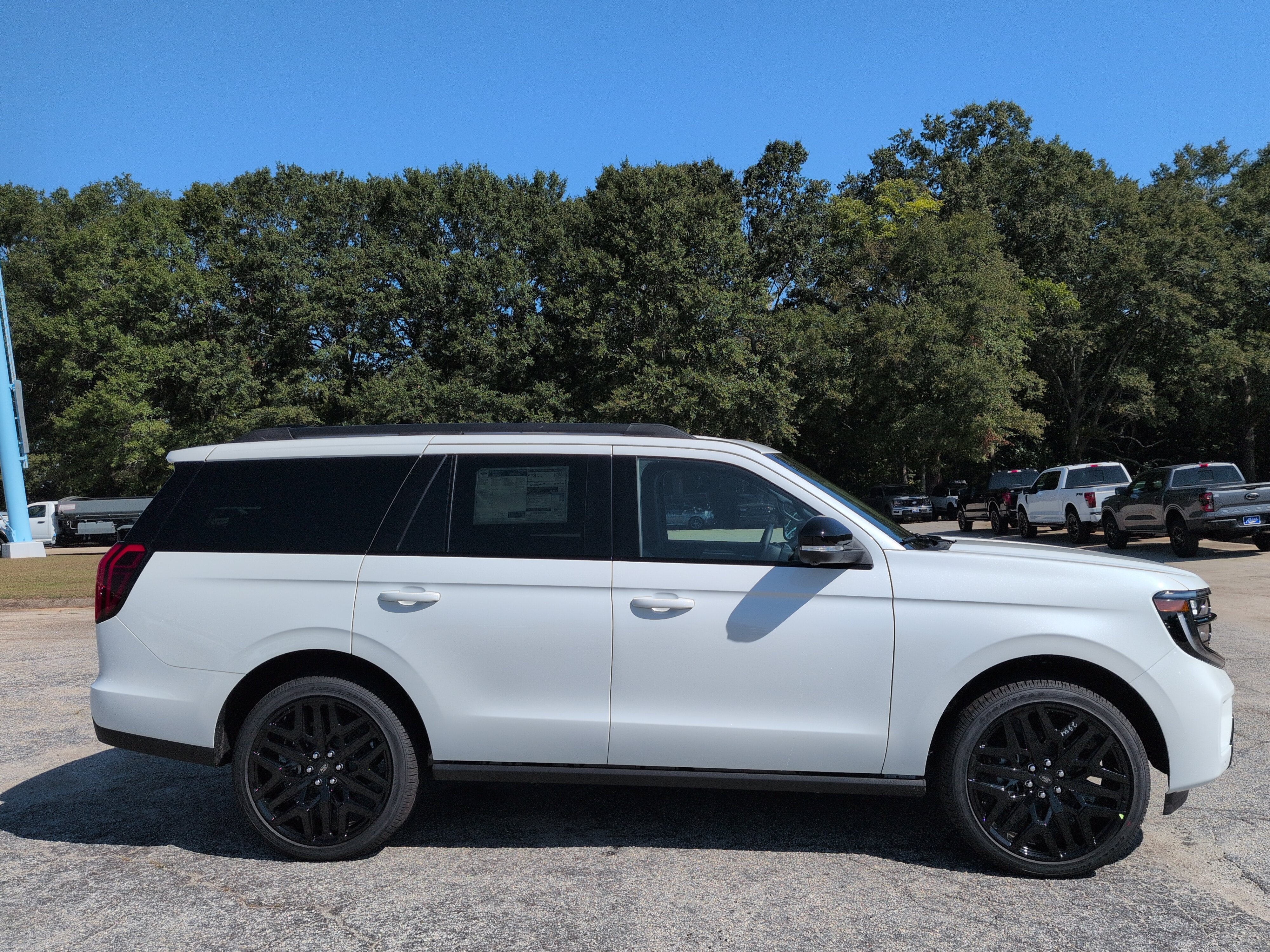New 2027 Ford Expedition Platinum SUV
