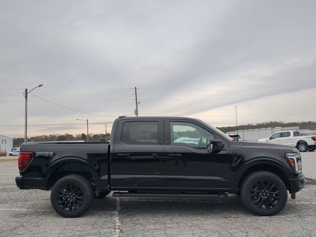 New 2025 Ford F-150 LARIAT TRUCK