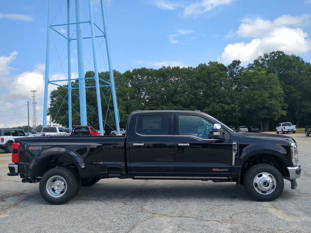New 2026 Ford Super Duty F-350 DRW Lariat TRUCK