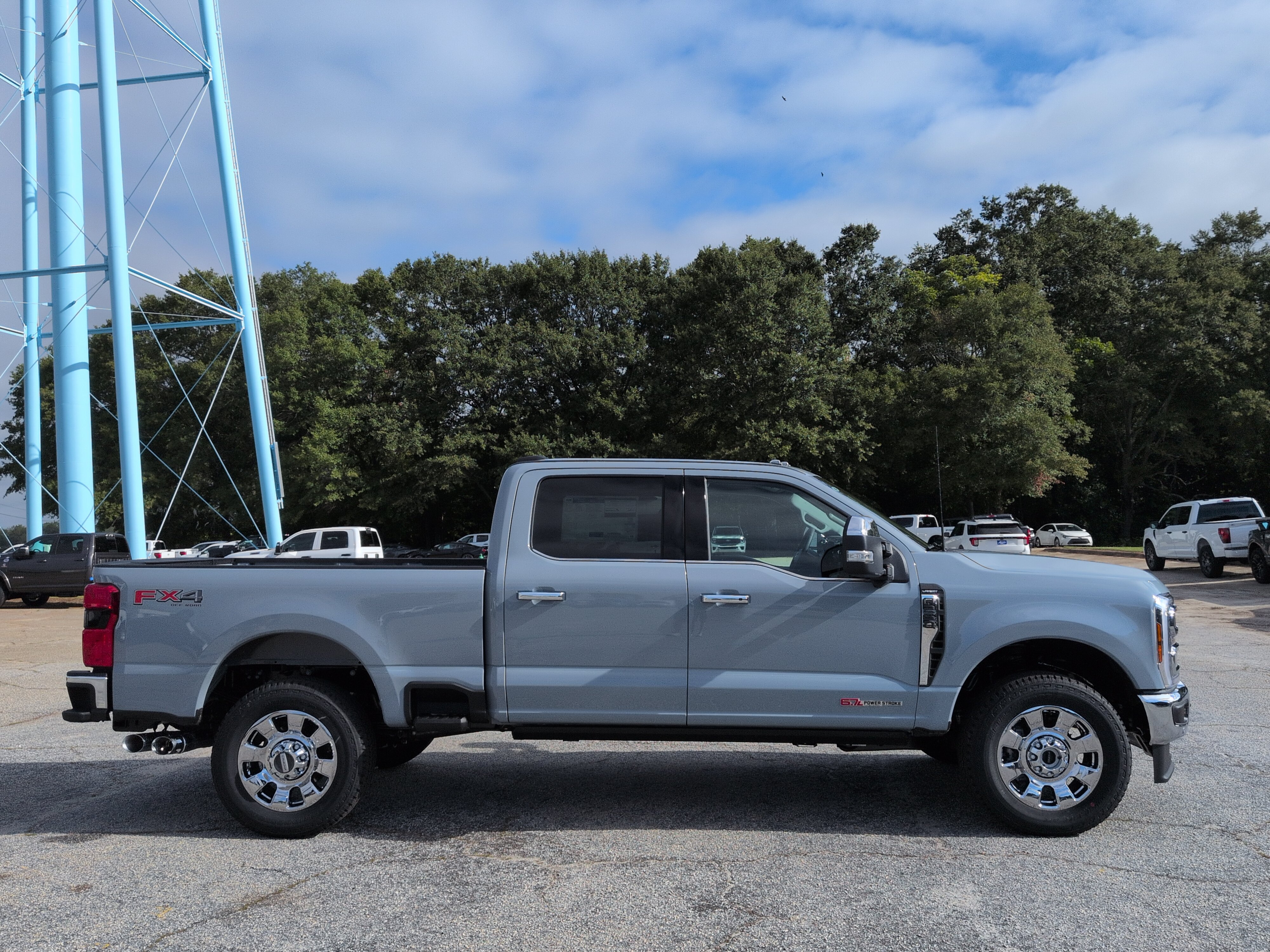 New 2027 Ford Super Duty F-250 SRW LARIAT TRUCK
