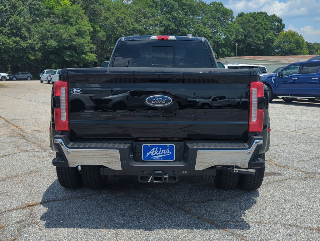 New 2026 Ford Super Duty F-350 DRW Lariat TRUCK