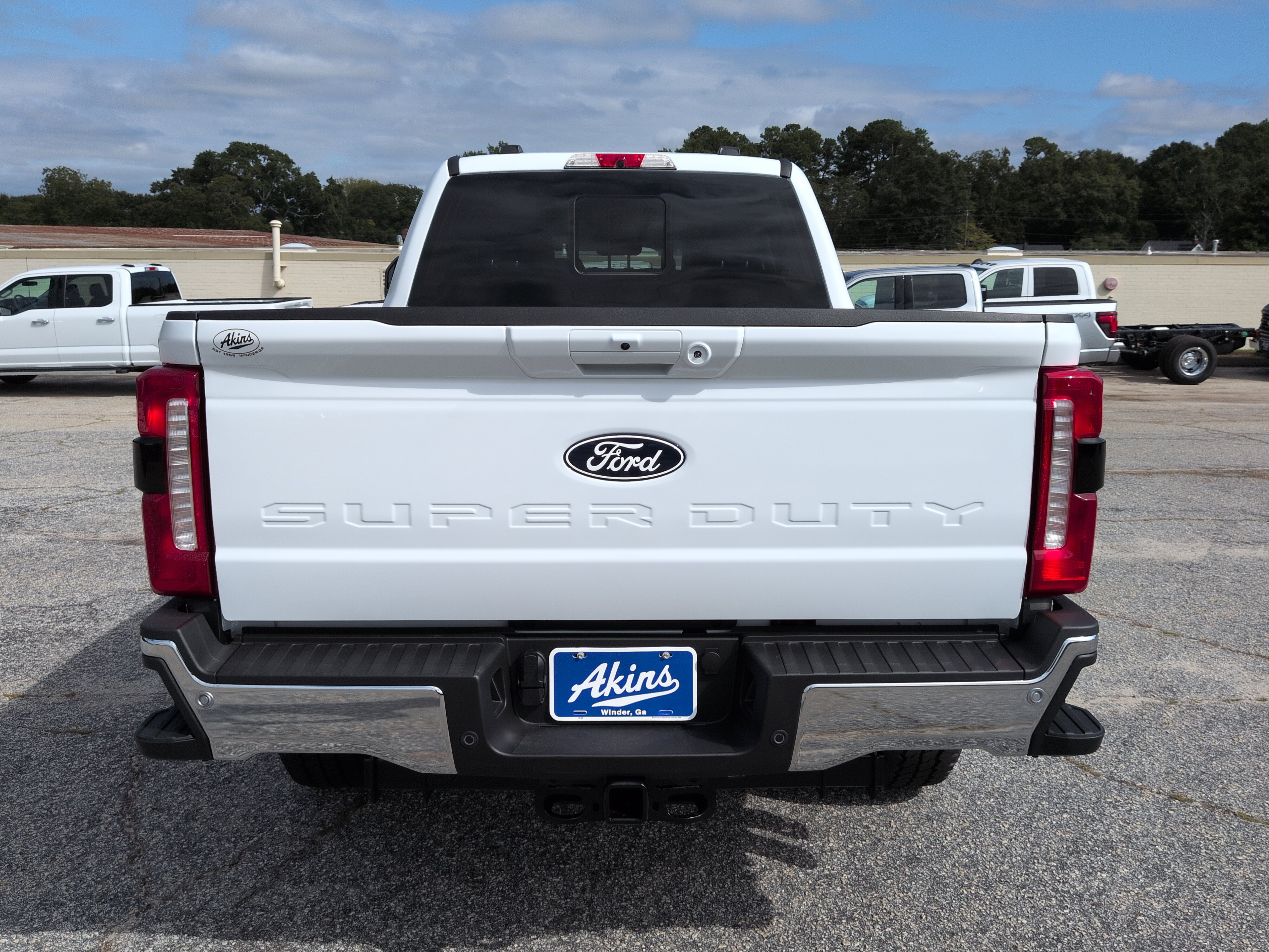 New 2027 Ford Super Duty F-250 SRW LARIAT TRUCK