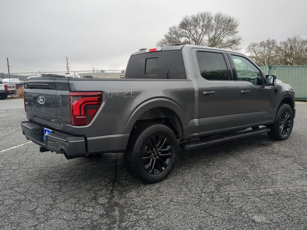 New 2025 Ford F-150 LARIAT TRUCK