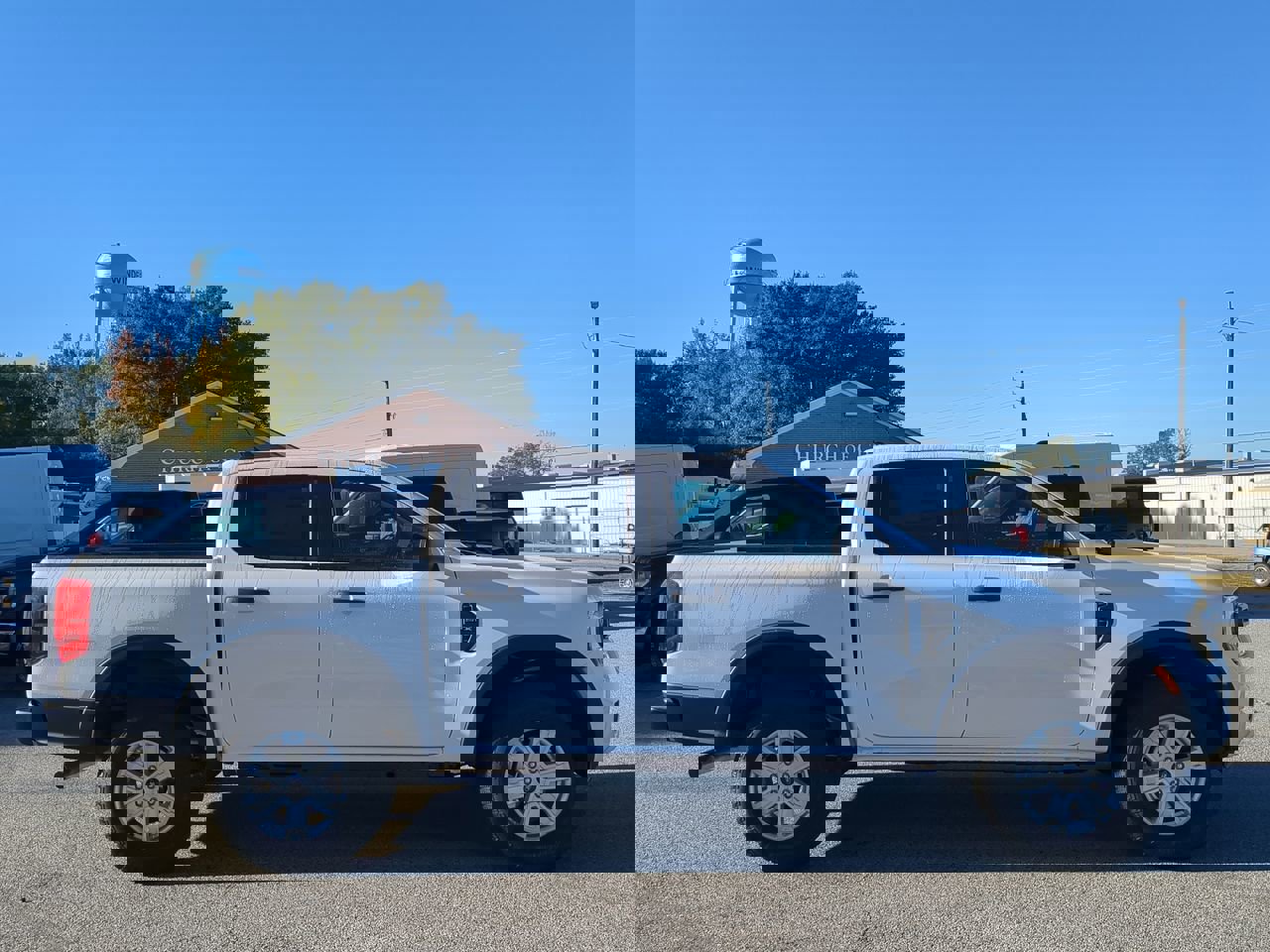 2025 Ford Ranger XL's photo