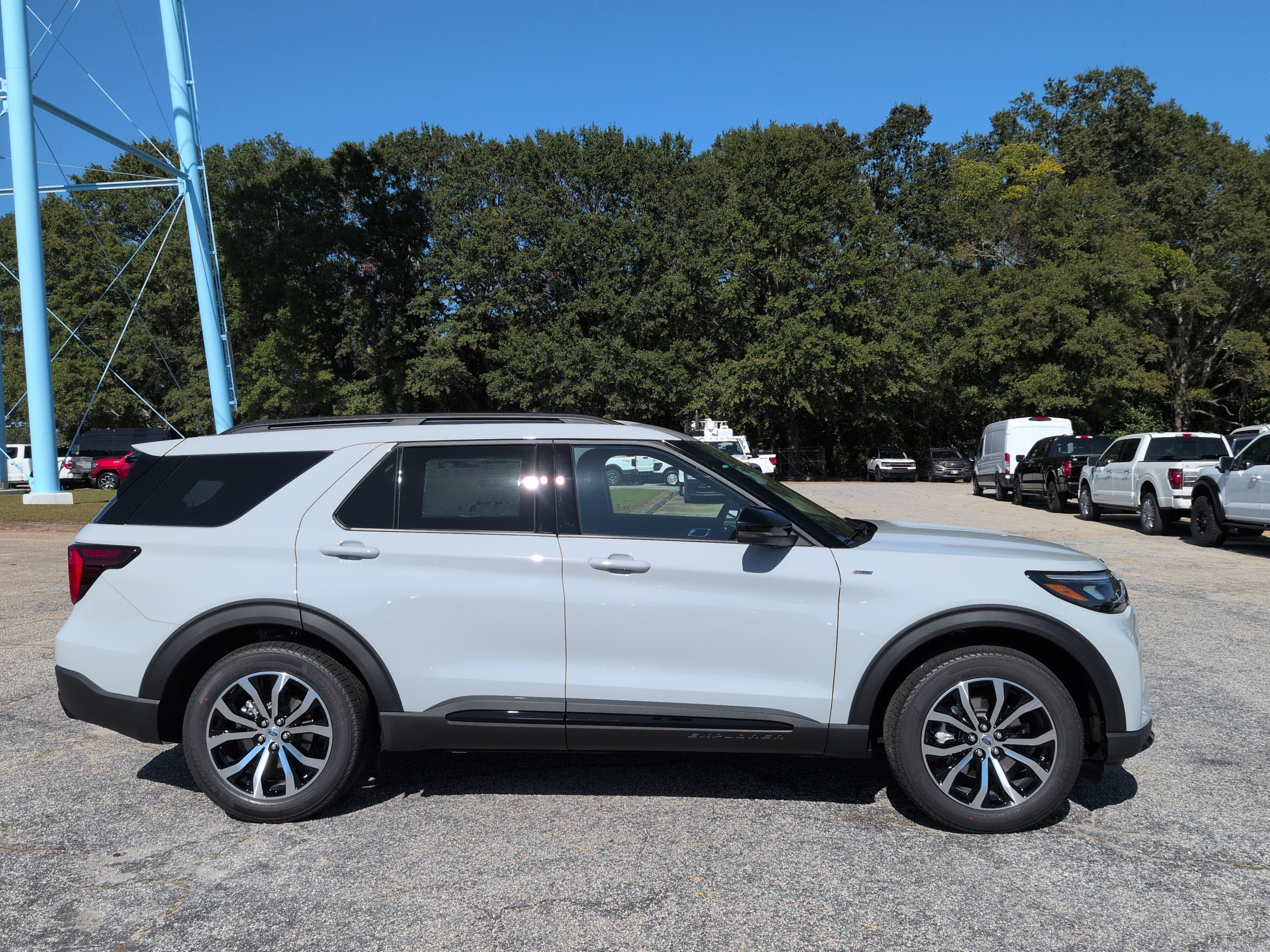 New 2027 Ford Explorer ST-Line SUV