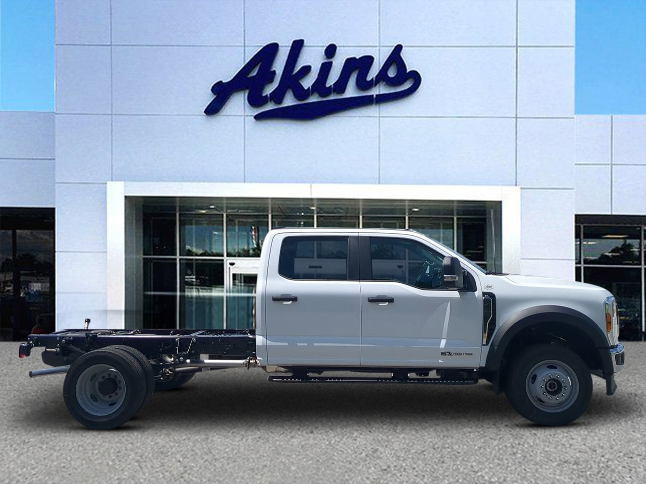 2026 Ford F-450 XL 4x4 Crew Cab 179-In DRW's photo