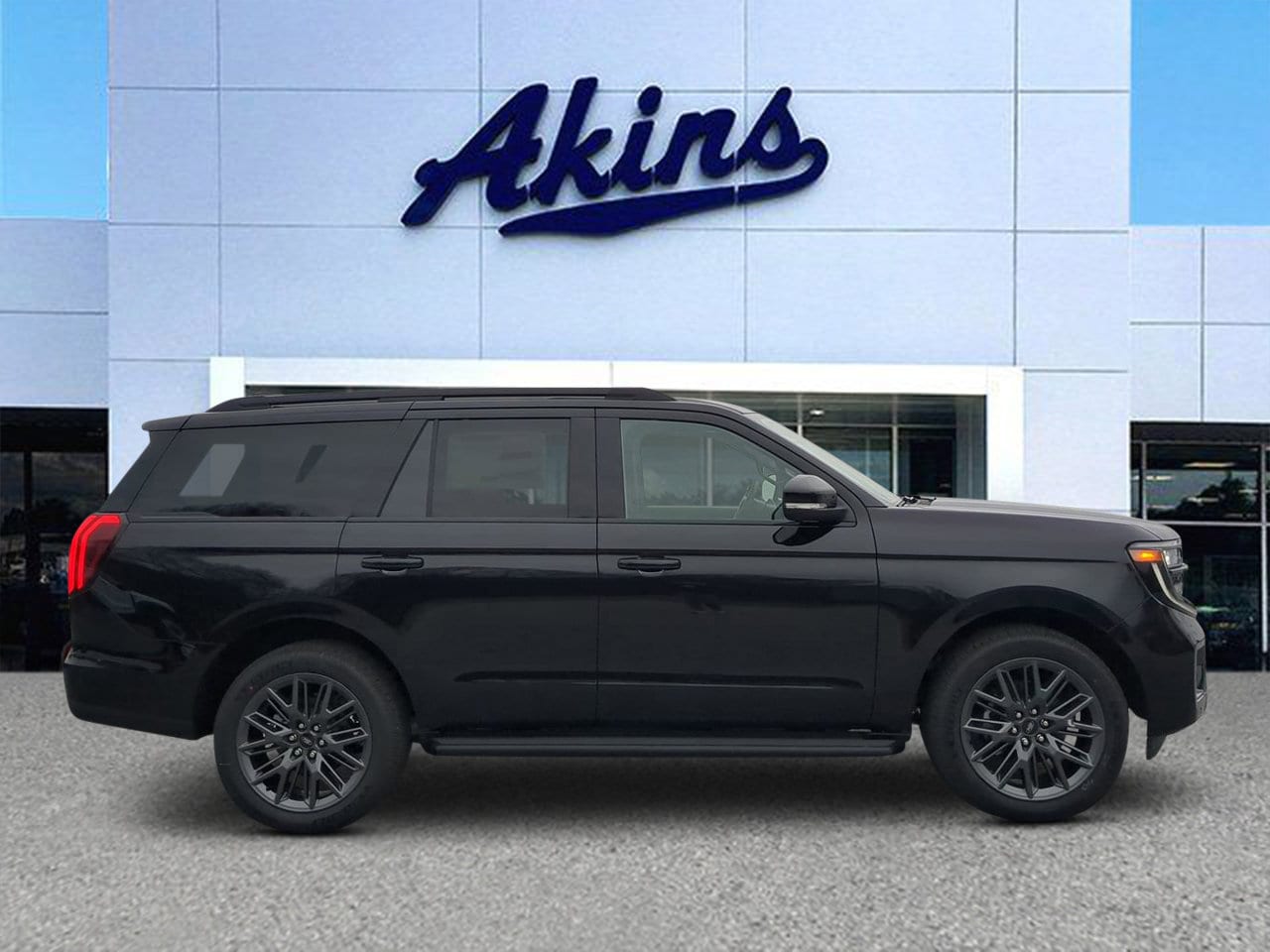 2026 Ford Expedition Platinum's photo
