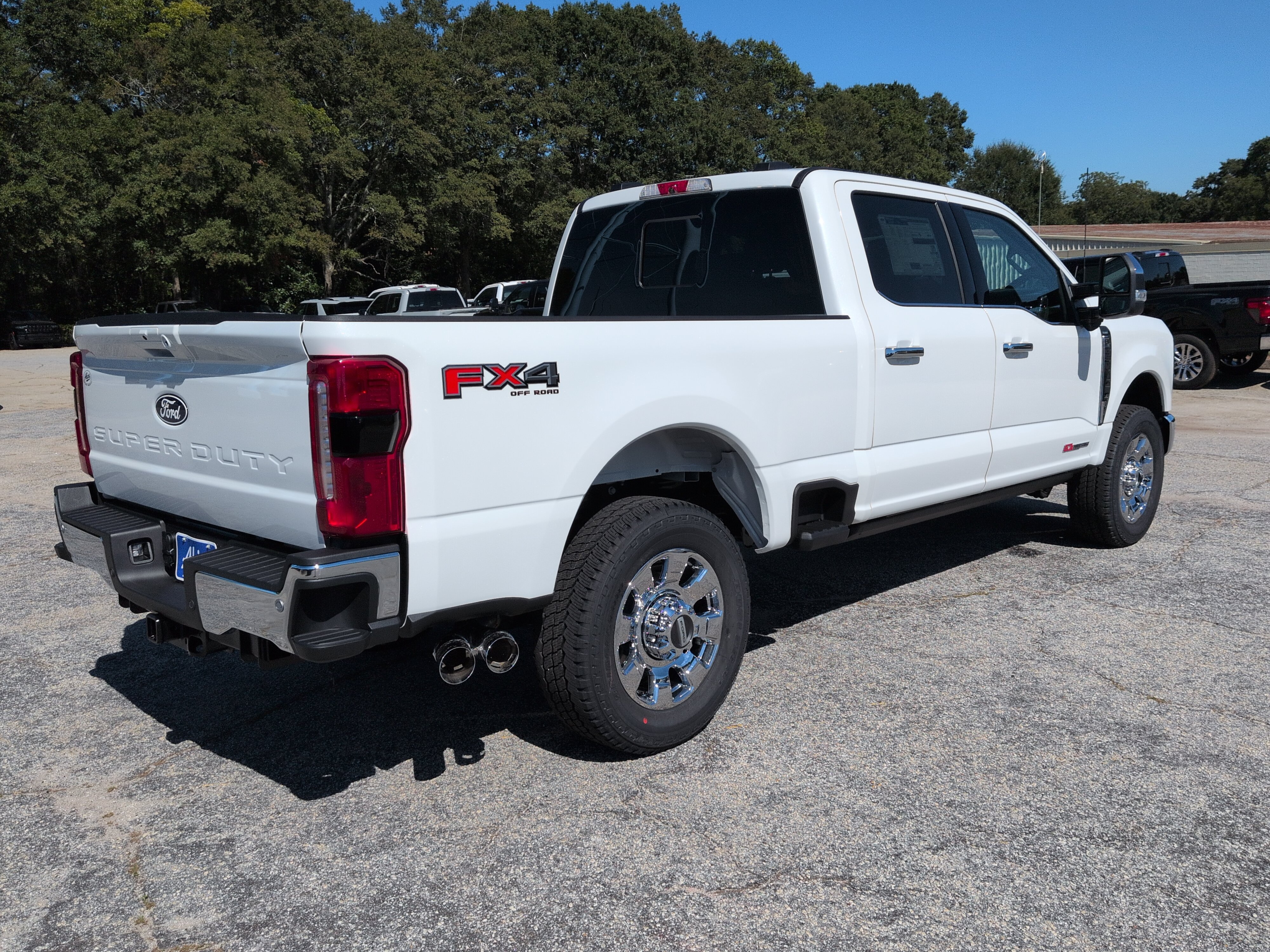 New 2027 Ford Super Duty F-250 SRW LARIAT TRUCK
