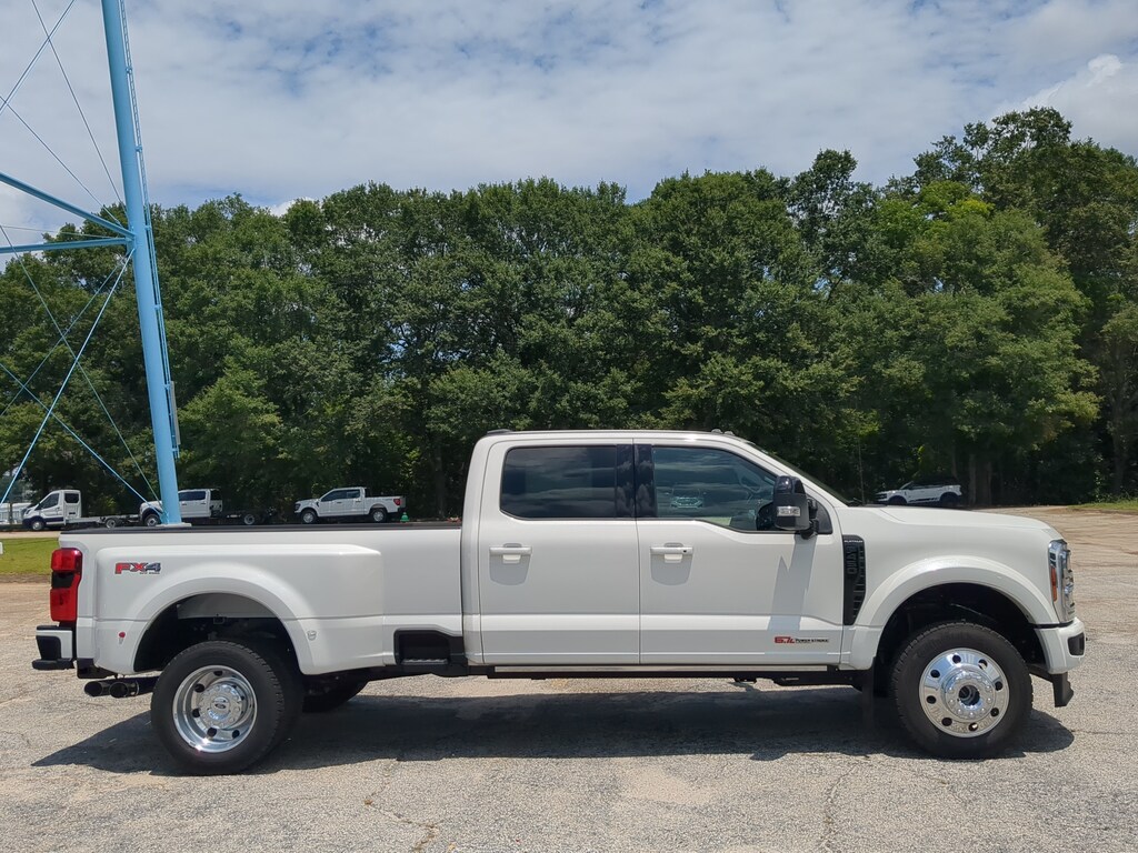 New 2026 Ford Super Duty F-450 DRW Platinum TRUCK