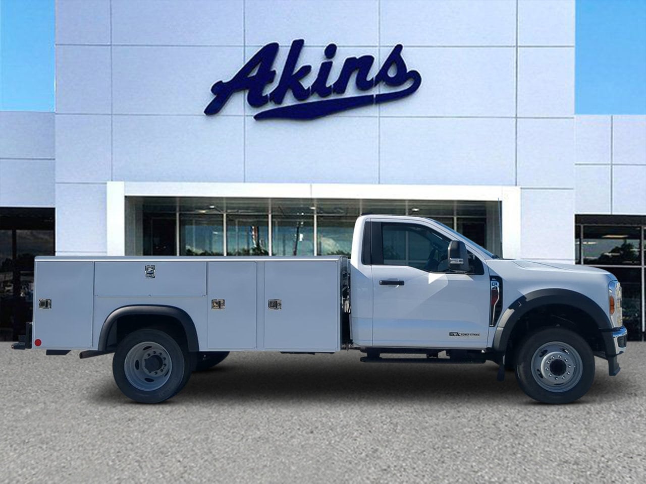 2025 Ford F-450 XL Regular Cab 169-In DRW's photo