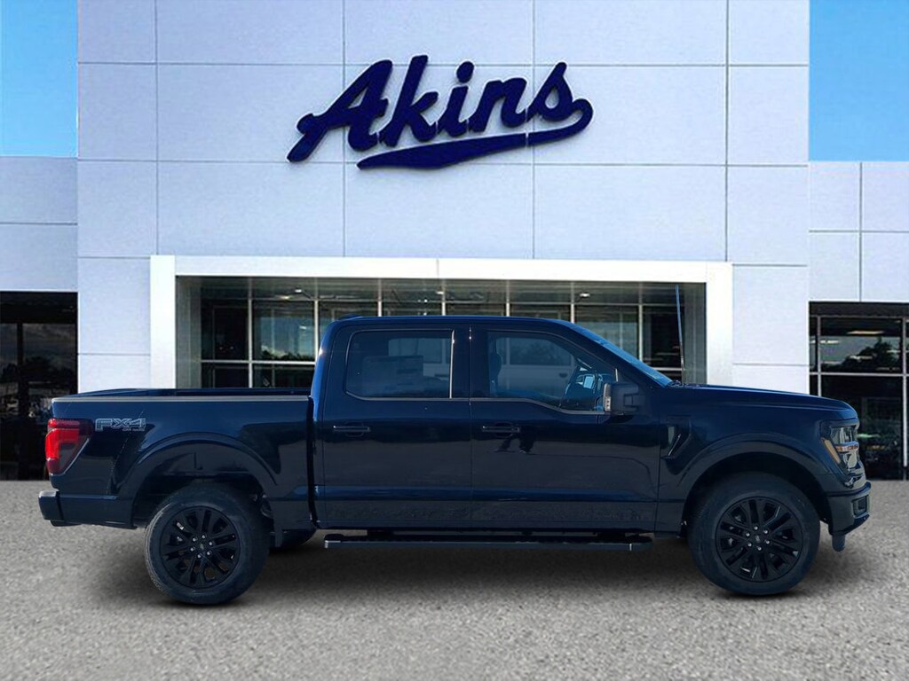 New 2025 Ford F-150 XLT F150 Supercrew 4WD 145 XLT