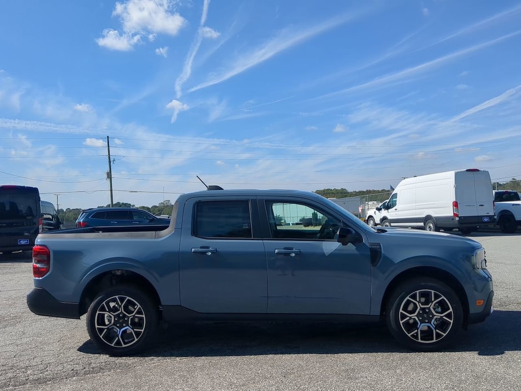New 2025 Ford Maverick LARIAT TRUCK