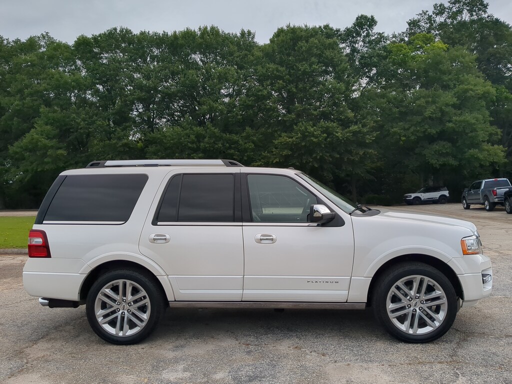 Used 2017 Ford Expedition Platinum SUV